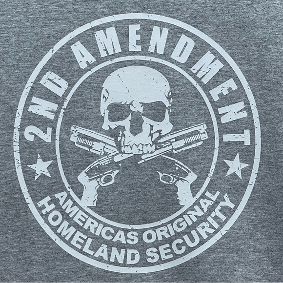 Women's NWOT Gildan Second Amendment Tshirt L - Picture 1 of 6
